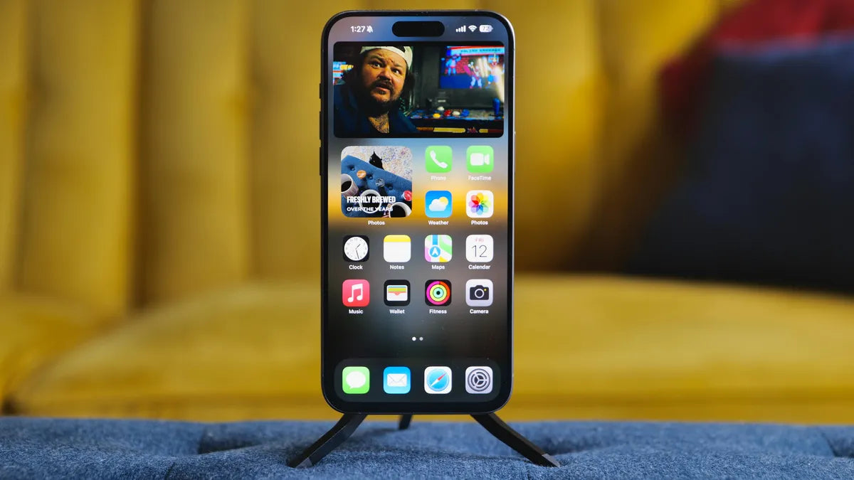 Buy iPhone 15 Pro LCD Screen: Premium Quality Replacement Displays for UK